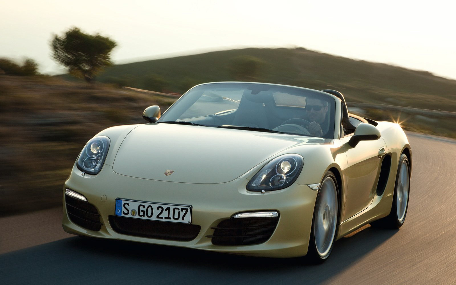 {百家樂}(保时捷跑车图片大全大图高清)