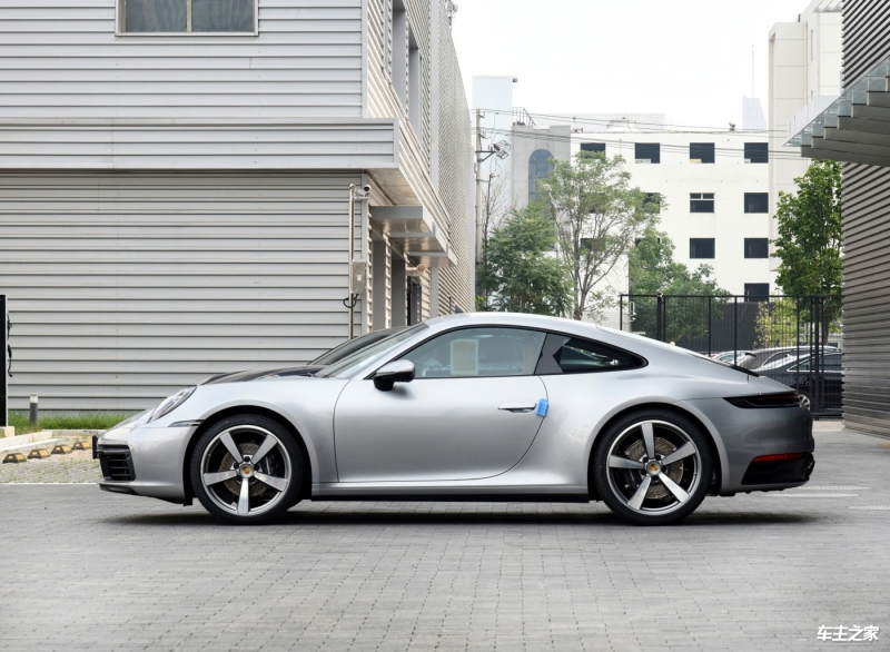 关于保时捷911turbos落地价的信息 关于保时捷911turbos落地价的信息