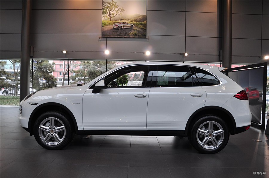 {賭波}(2023款保时捷卡宴)